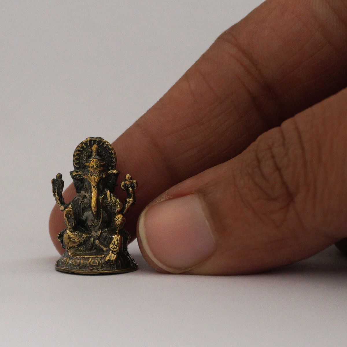 BRONZE GANESHA IDOL WITH ANTIQUE FINISH