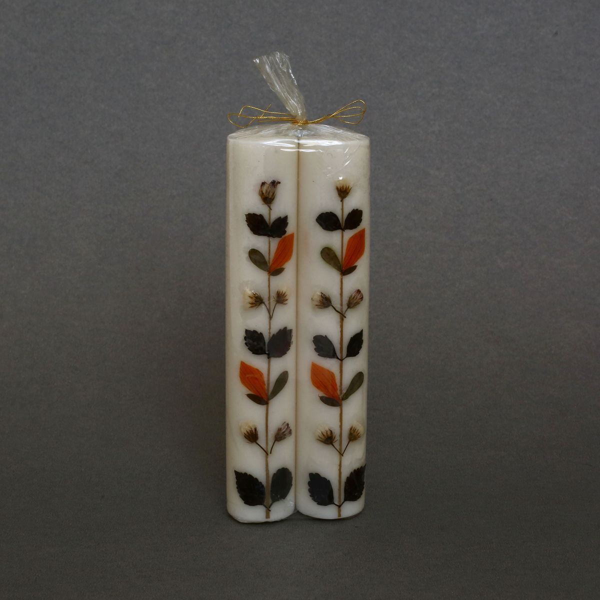 HANDCRAFTED SCENTED CANDLES WITH DRIED NATURAL FLO