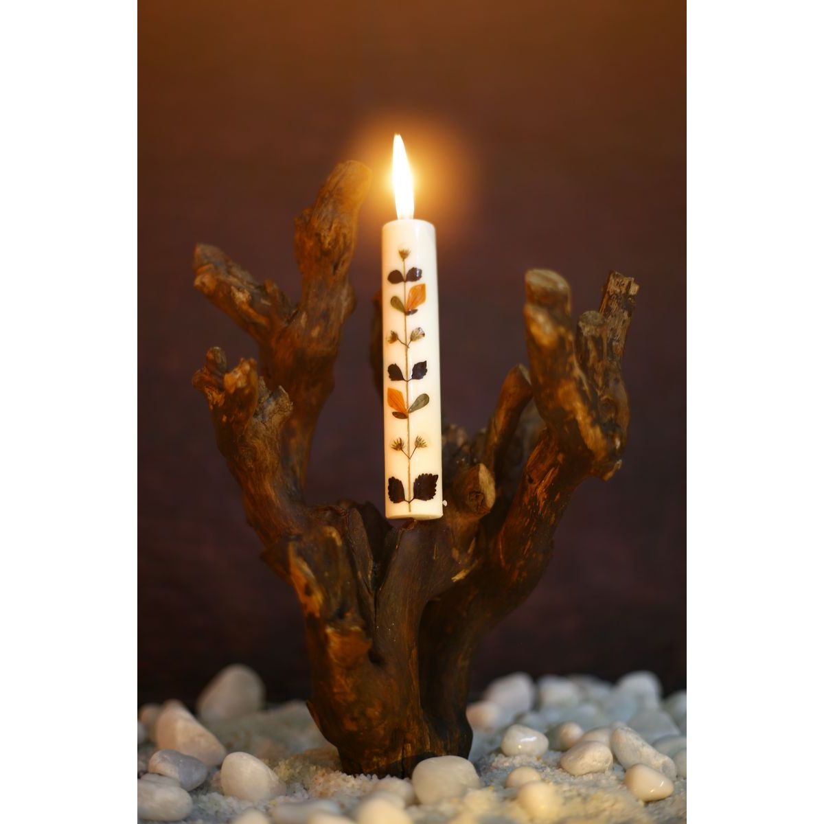 HANDCRAFTED SCENTED CANDLES WITH DRIED NATURAL FLO