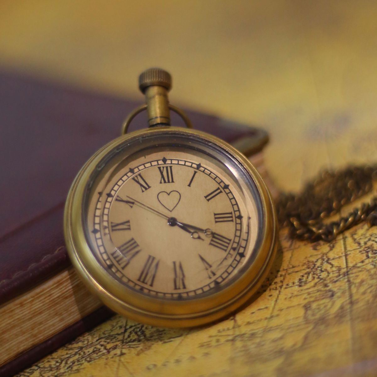 BRASS POCKET CLOCK WITH CHAIN