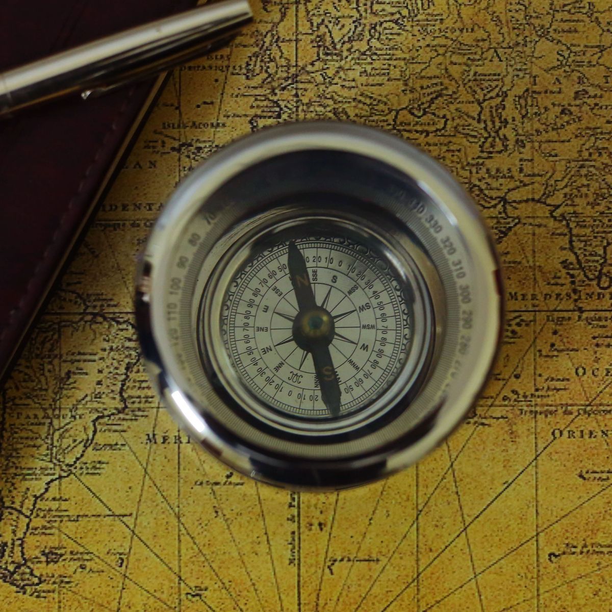 BRASS  COMPASS  WITH LEATHER SHEATHED