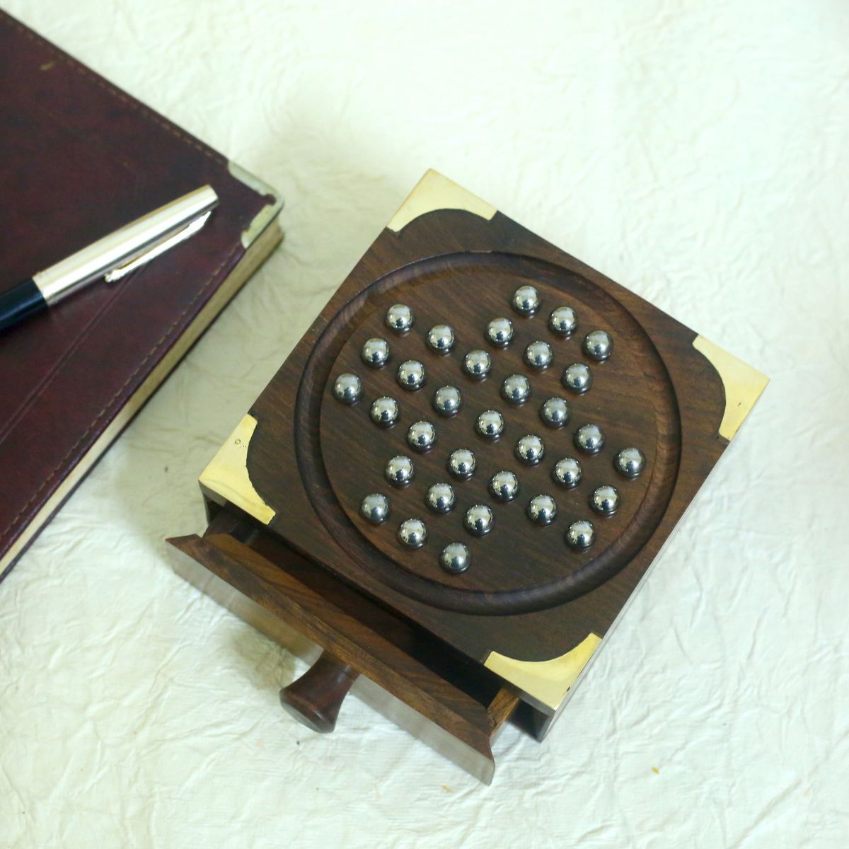 WOODEN SOLTAIRE GAME WITH RACK BOX