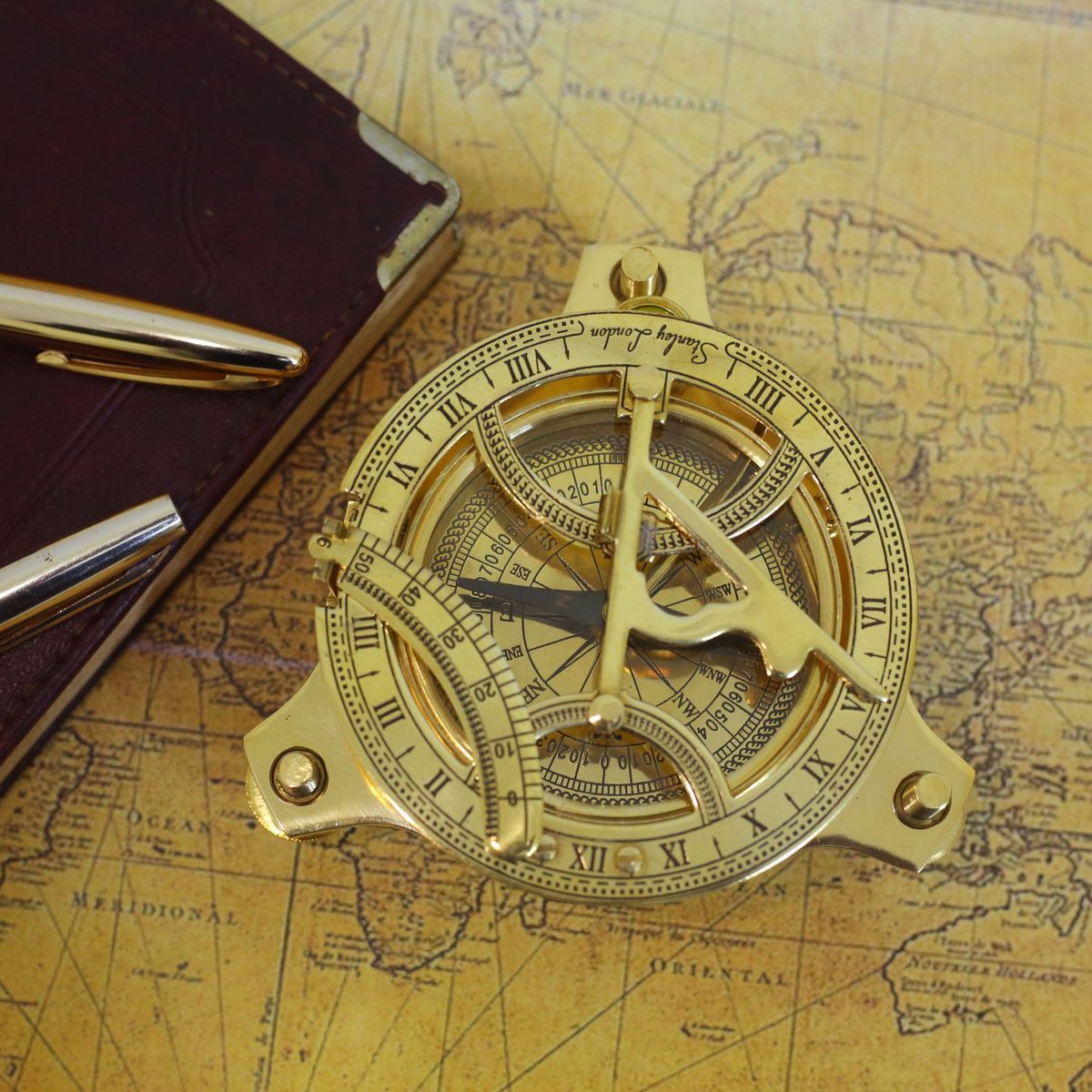 VINTAGE BRASS SUNDIAL COMPASS