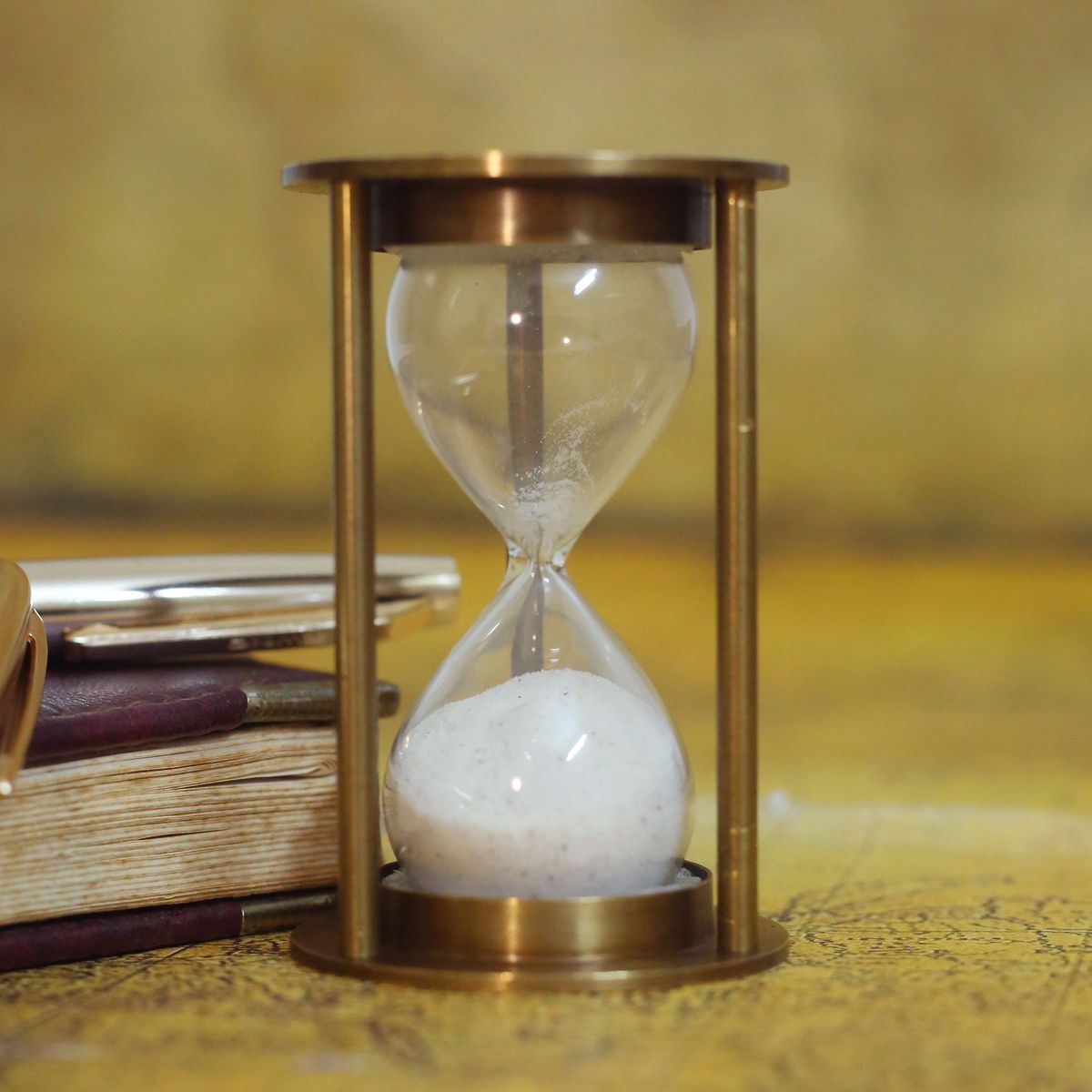VINTAGE SAND TIMER