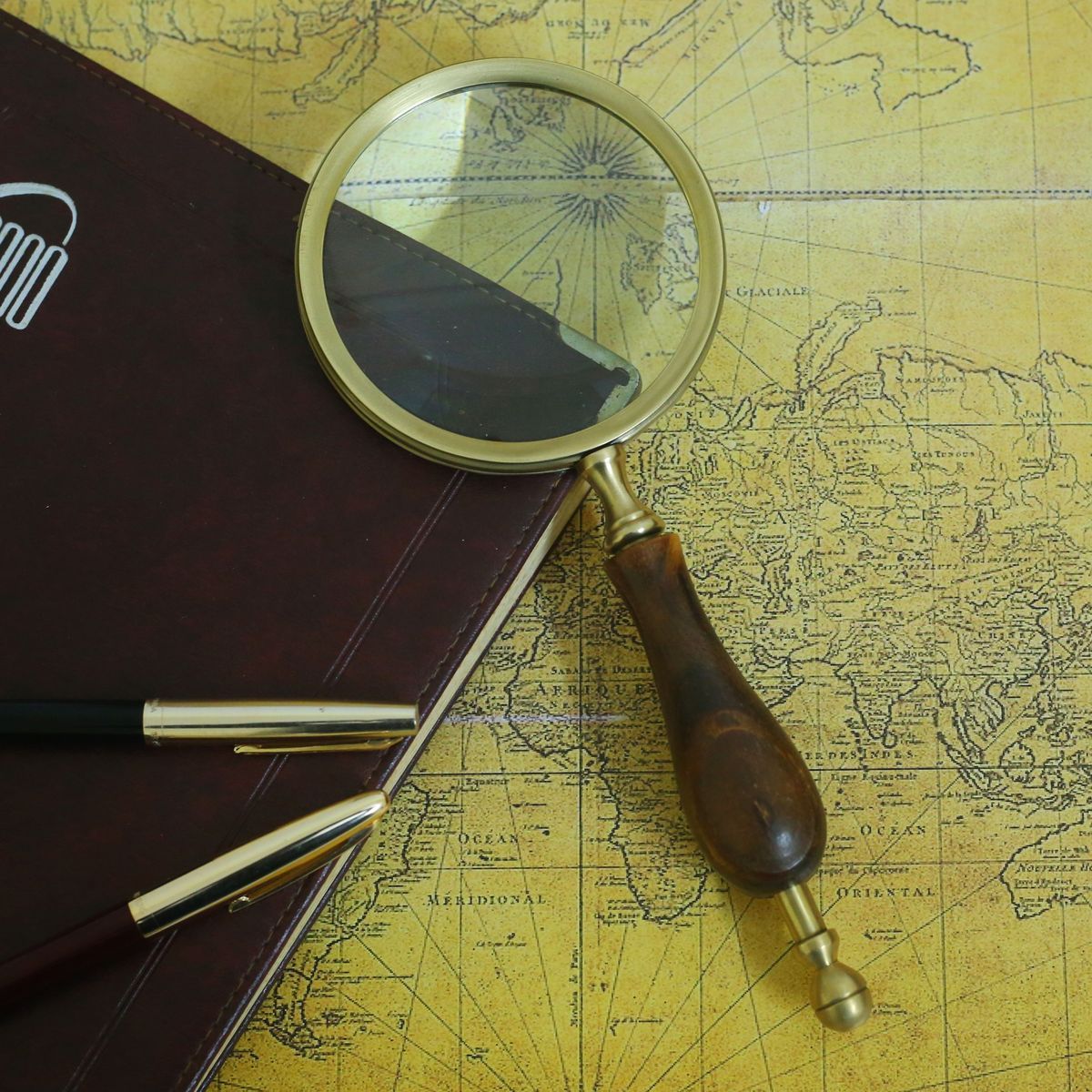 VINTAGE BRASS HAND MAGNIFIER