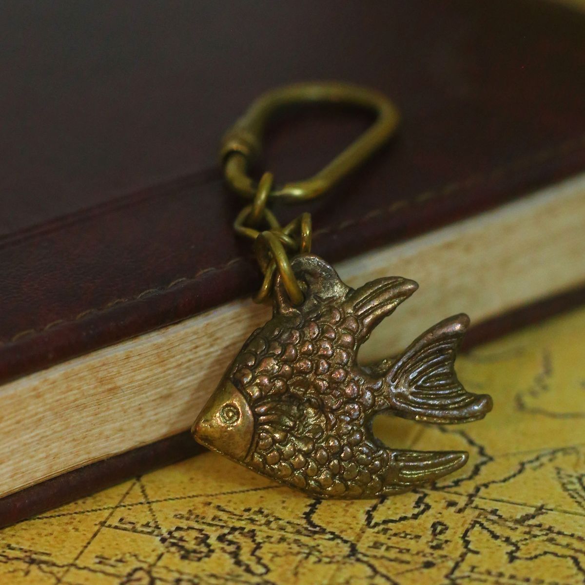 VINTAGE BRASS FISH KEY CHAIN
