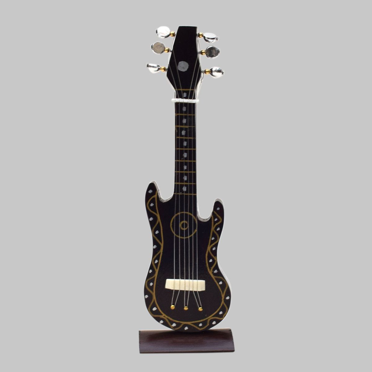 GUITAR MUSICAL INSTRUMENT