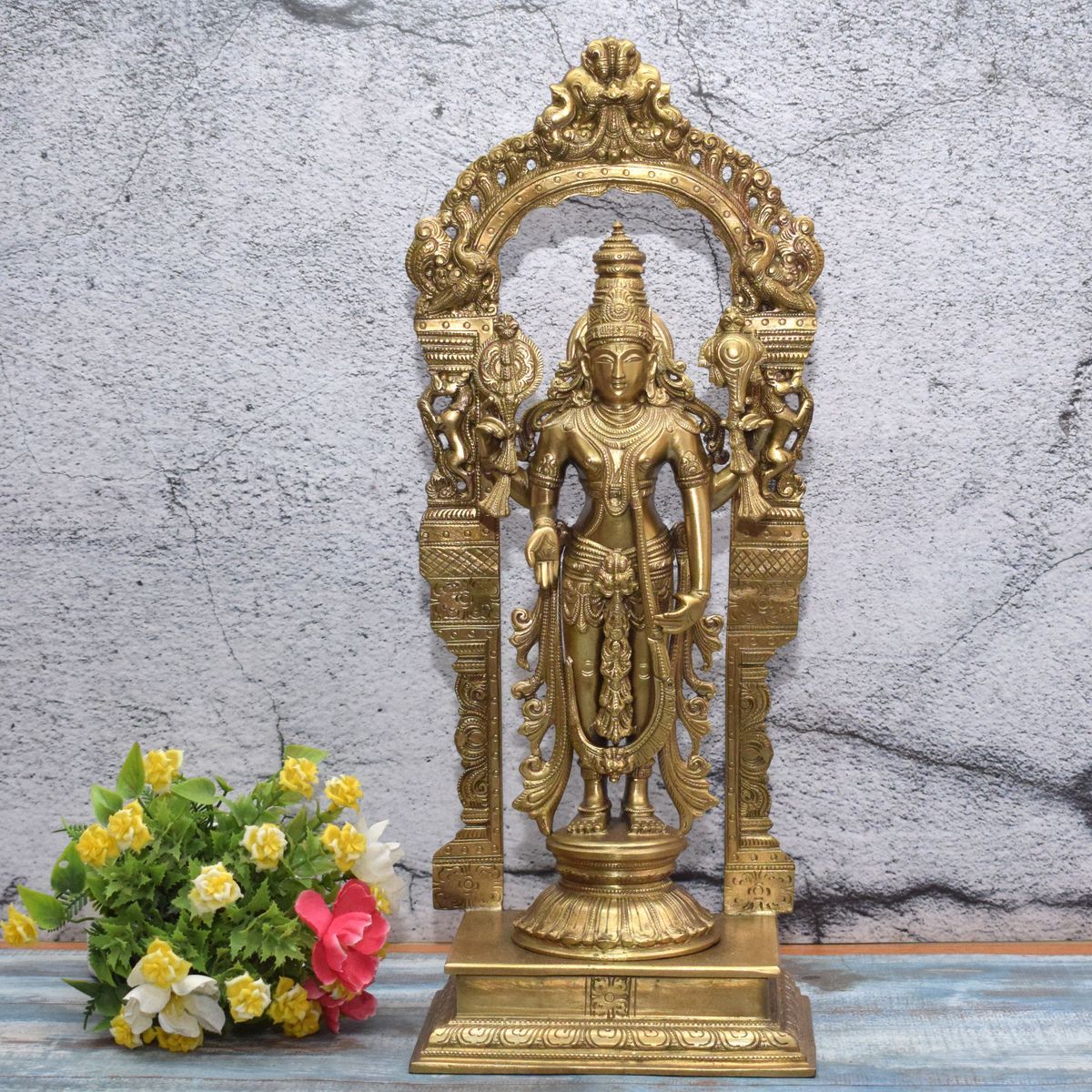 BRONZE BALAJI IROL WITH PRABHAVALI
